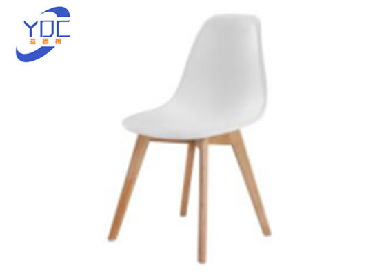 Chaises confortables colorées de jambe en bois d'hôtel commercial pour la table de salle à manger extérieure